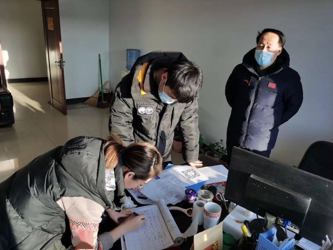 服务实体经济 温暖千企万户