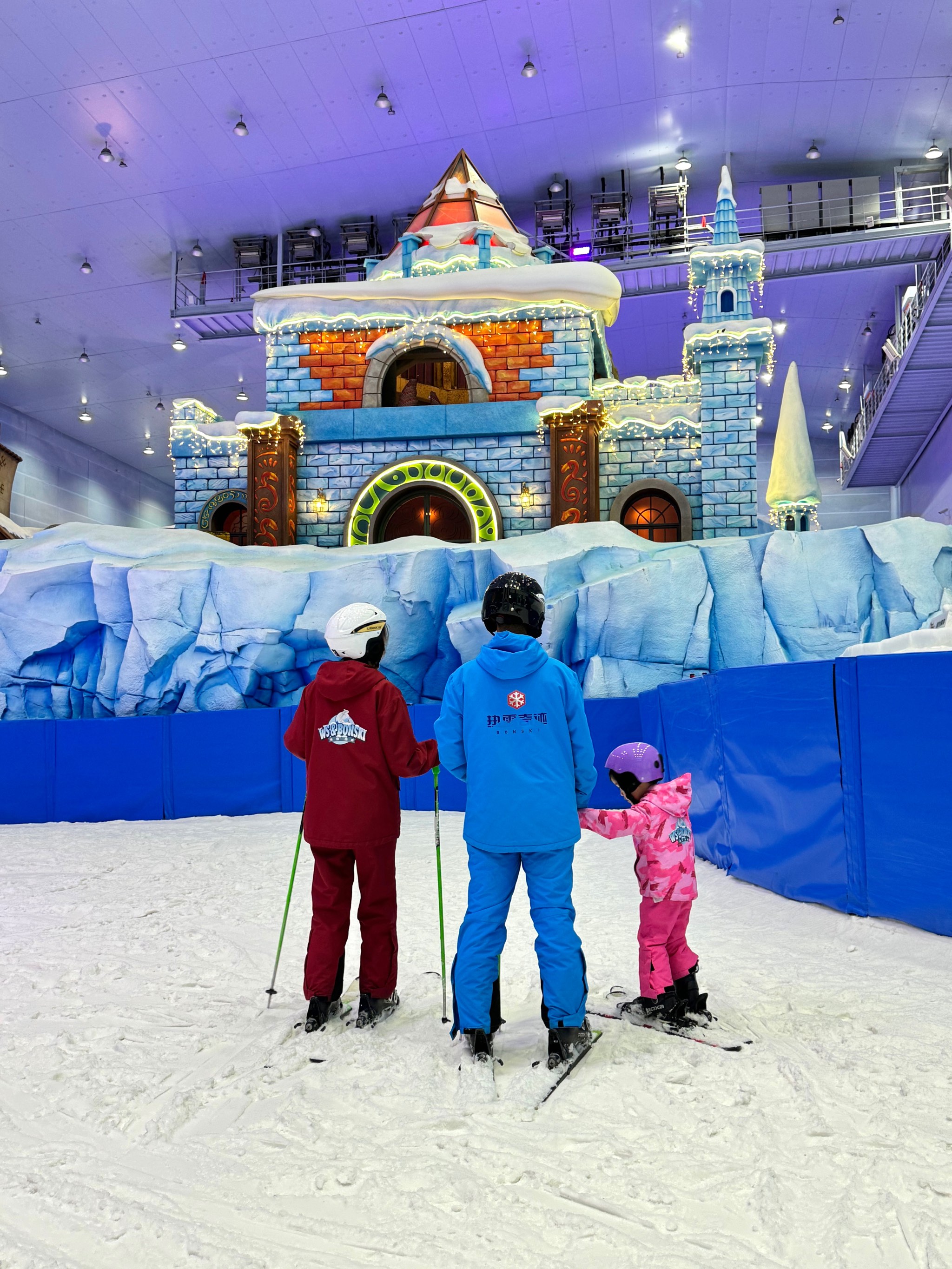 实探滑雪大跳台世界杯 冰雪赛事活力四射 冰雪产业前景广阔