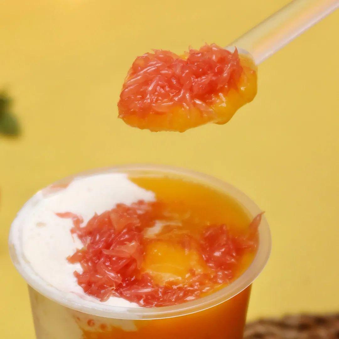 喜茶合作的乐东芒果基地获CCFA“推进可持续种植示范基地”授牌