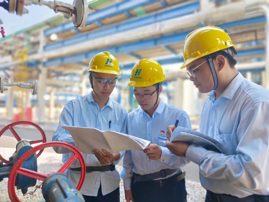 新能源基地建设提速 首批项目冲刺收官