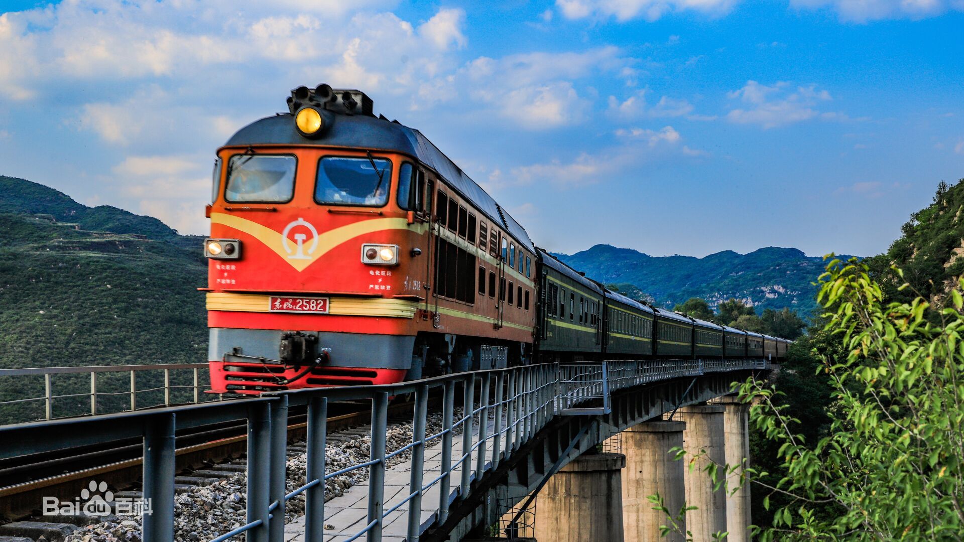 山西晋煤铁路专用线改扩建工程竣工