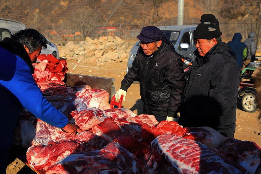 瓜果飘香，是这个山村的最浓“年味”