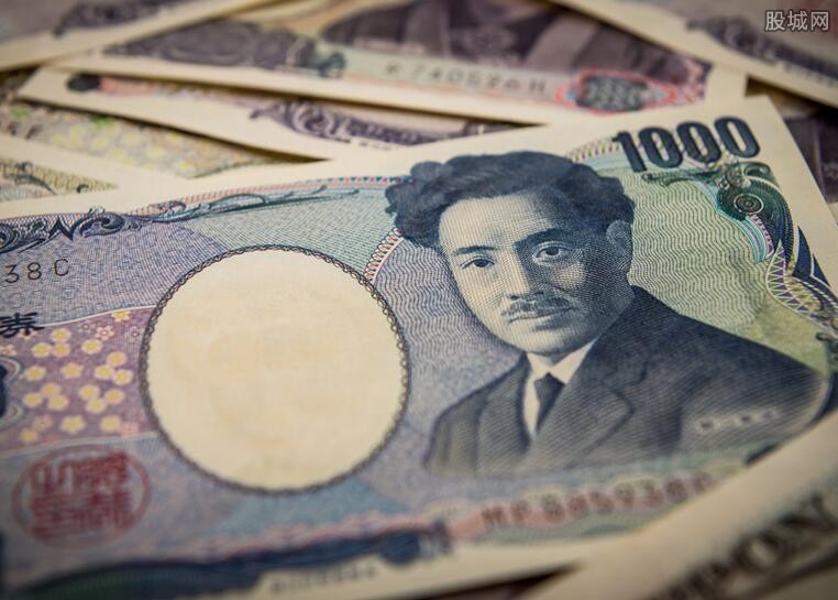 俄央行维持基准利率21%不变