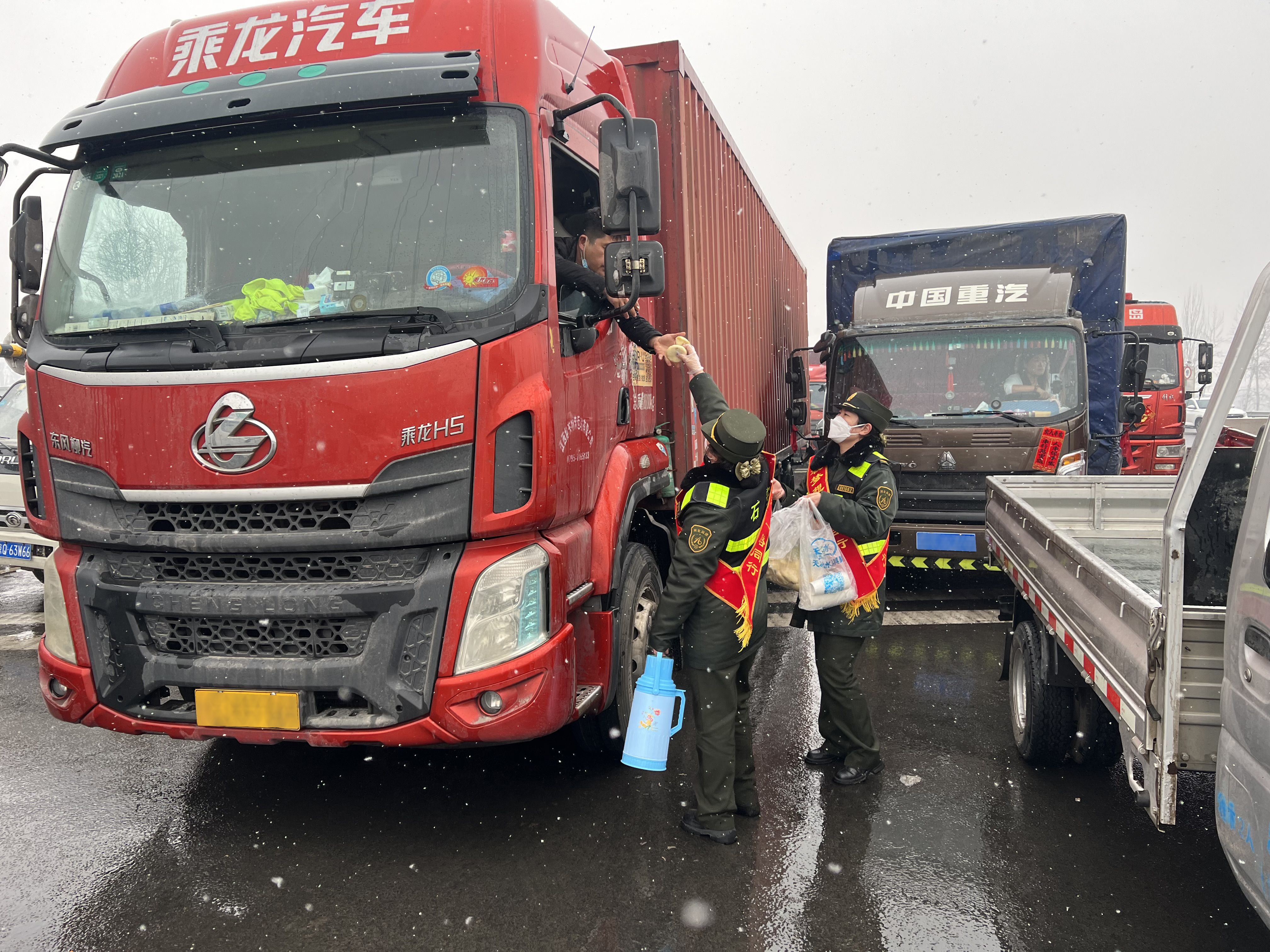 铁路部门积极服务保障春运旅程收官