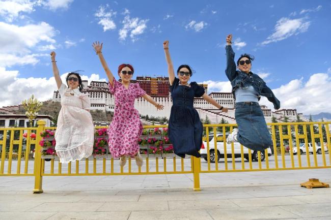 新华社经济随笔：新春出海“忙”里的信心与期待