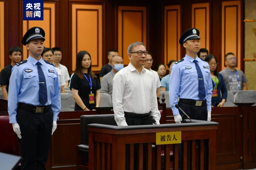 人大常委会丨民营经济促进法草案二审稿拟增加规定不得实施没有法律法规依据的罚款