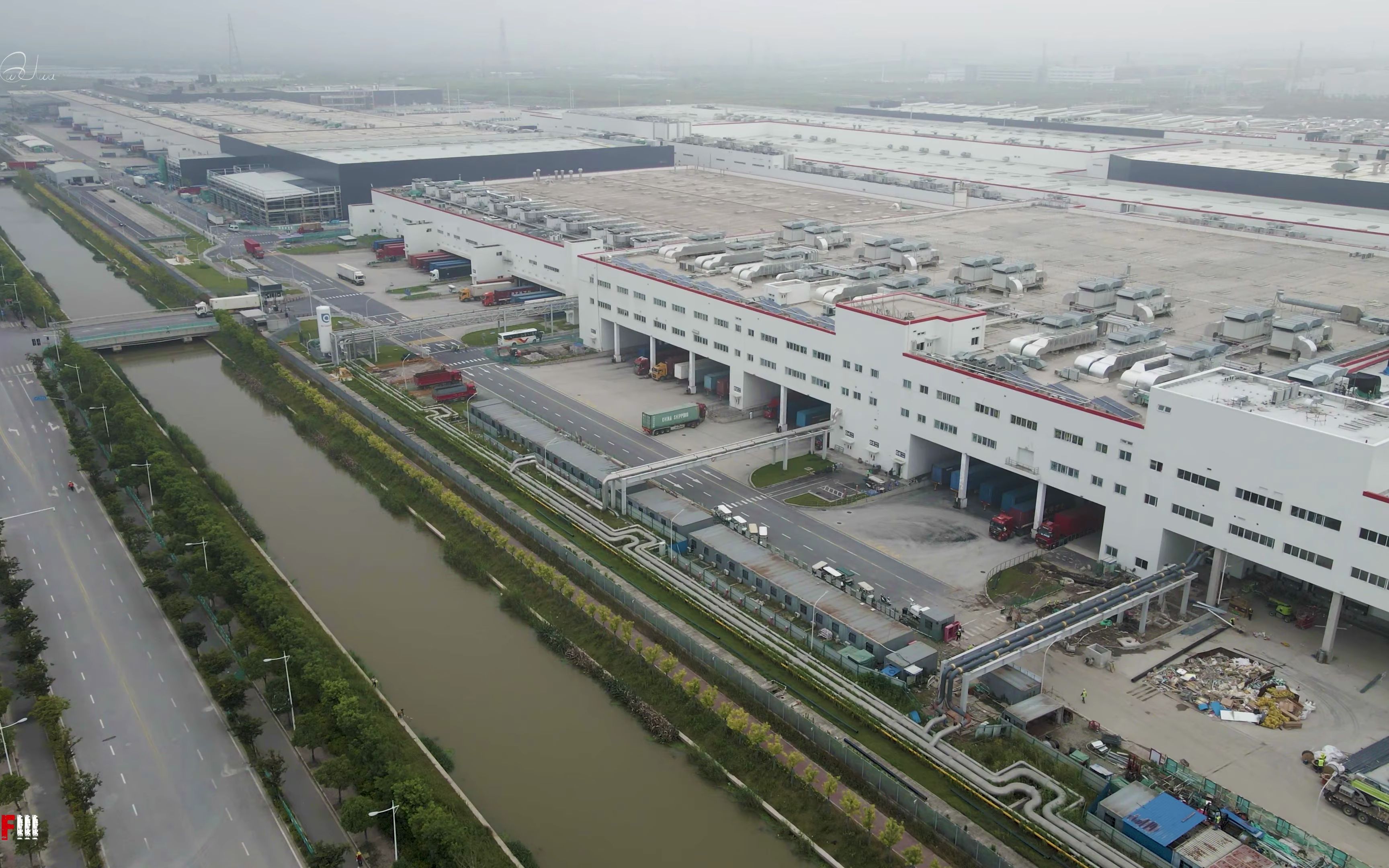 特斯拉上海储能超级工厂启动出口