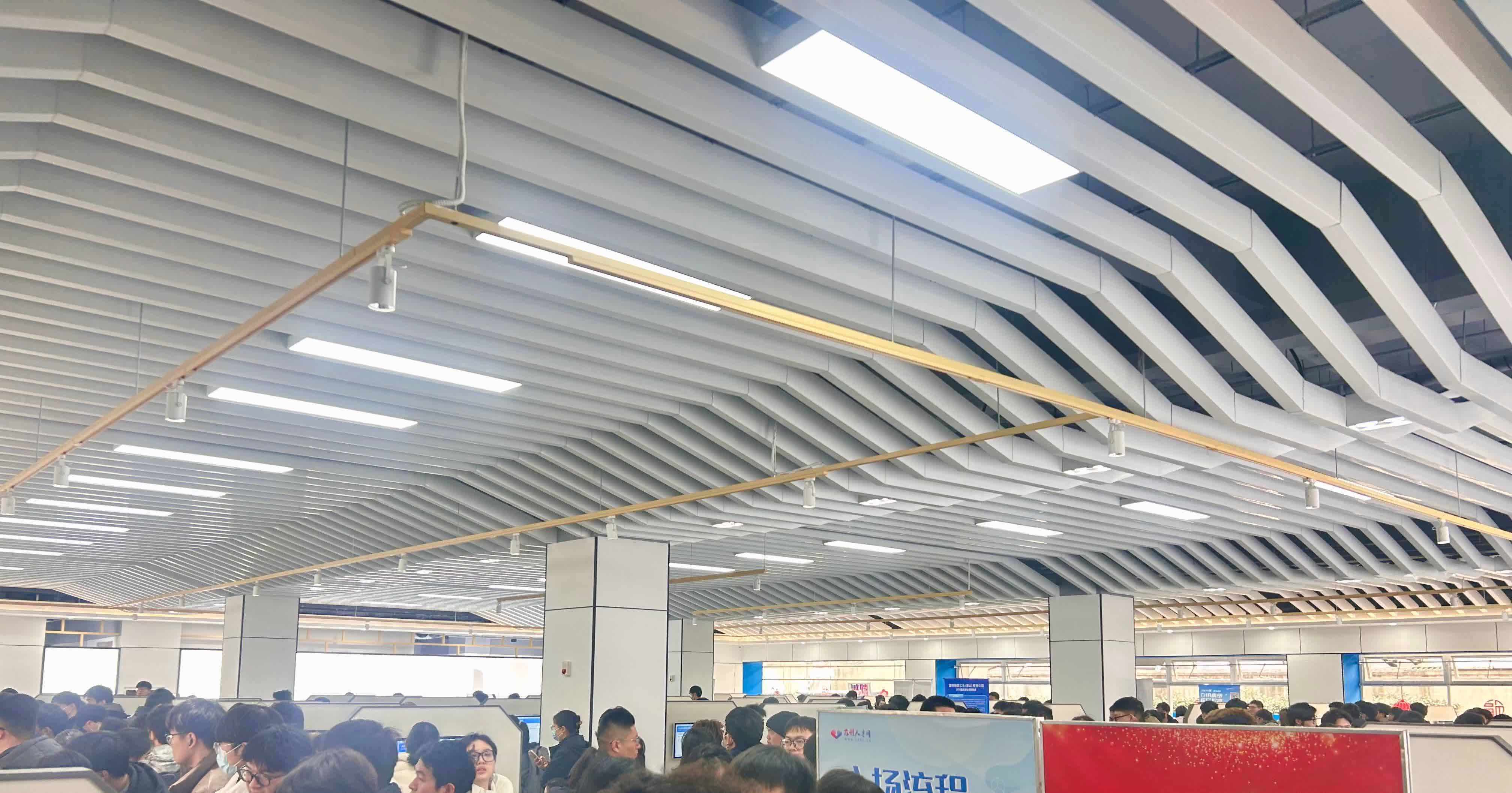 第五届消博会盛大启幕 上市公司有备而来拓市场