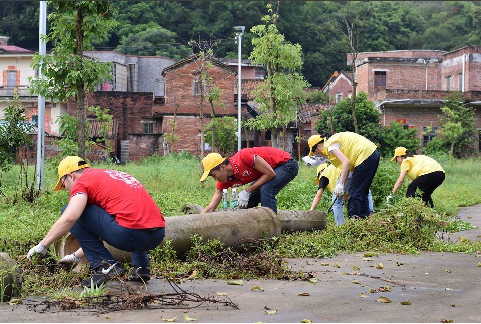 菲仕兰联合爱婴室捐赠妈妈奶粉助力乡村母婴健康