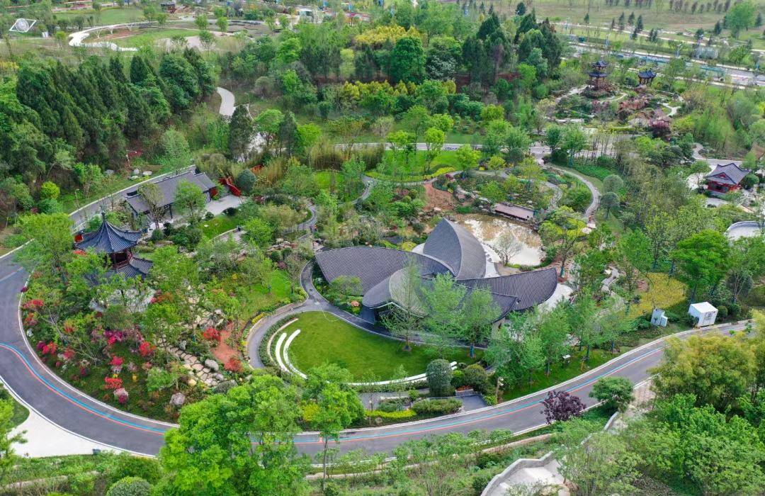 政府与企业“双向奔赴” 外贸“开门稳”可期