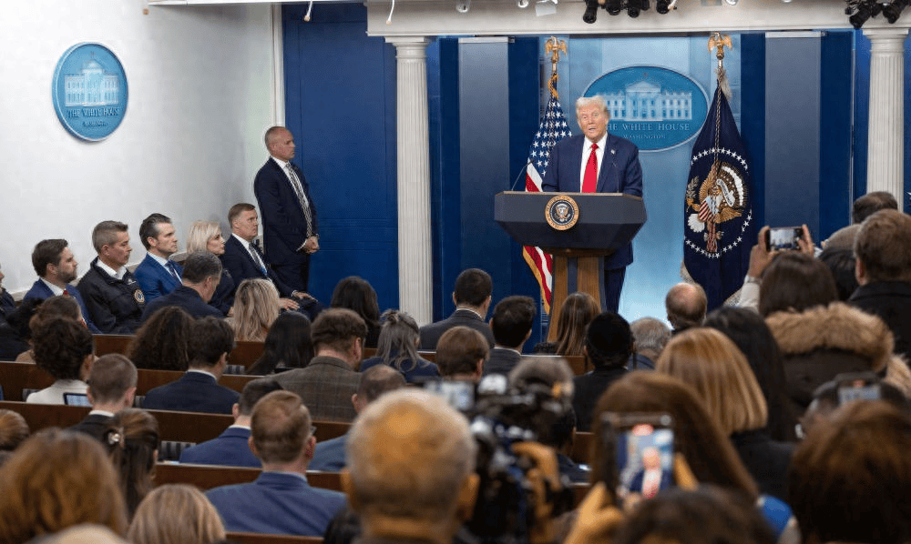 美媒：特朗普团队考虑本周与伊朗方面会晤