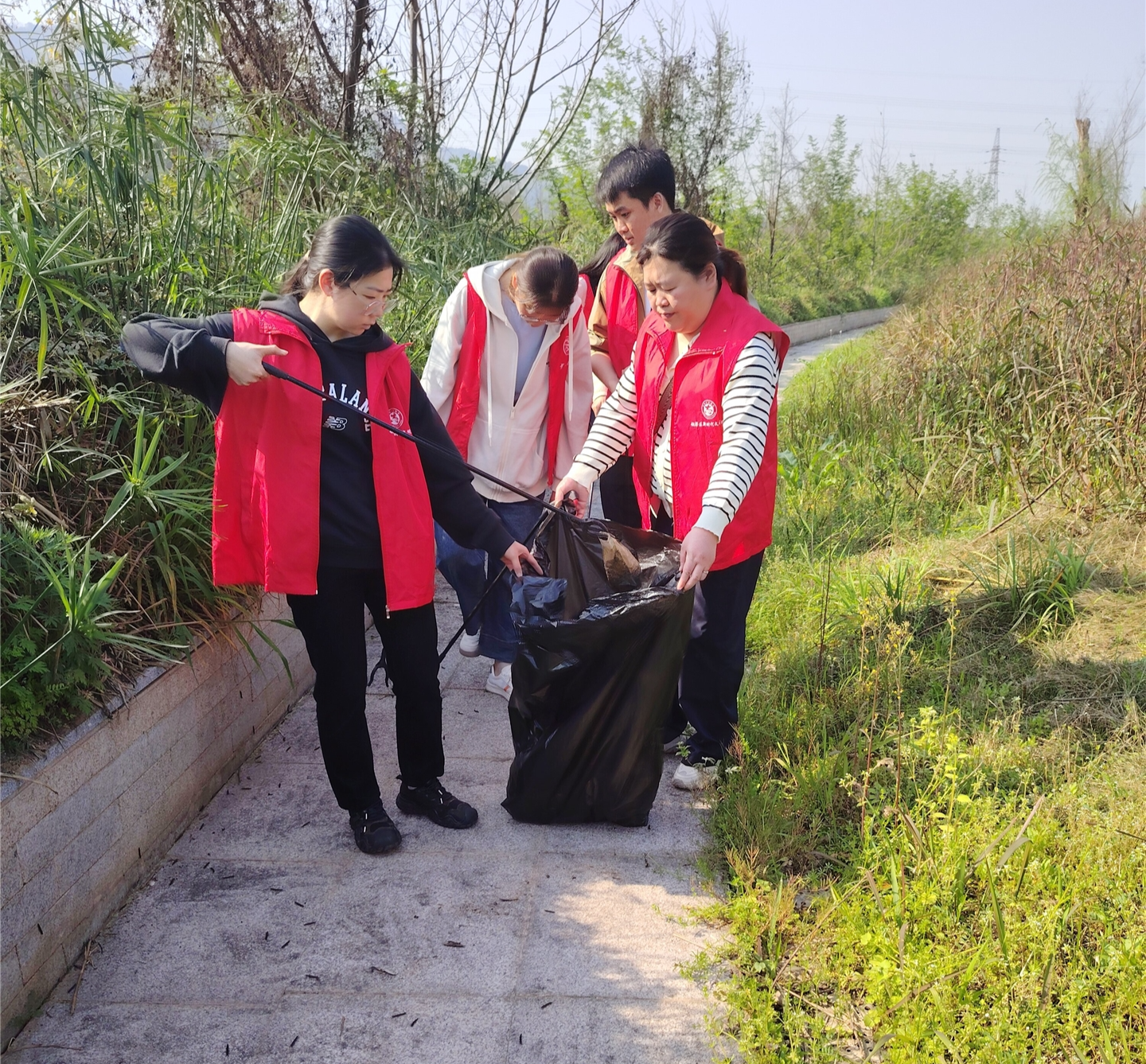 全国生态环境志愿者人数超3500万