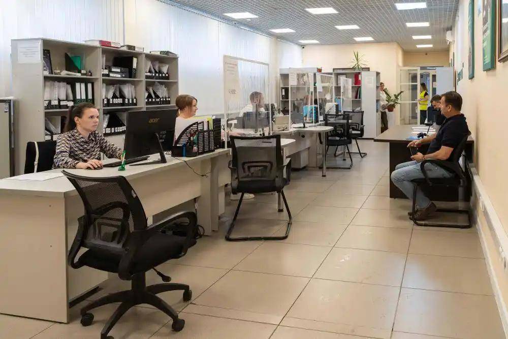 三管齐下 大宗商品供需格局得以改善