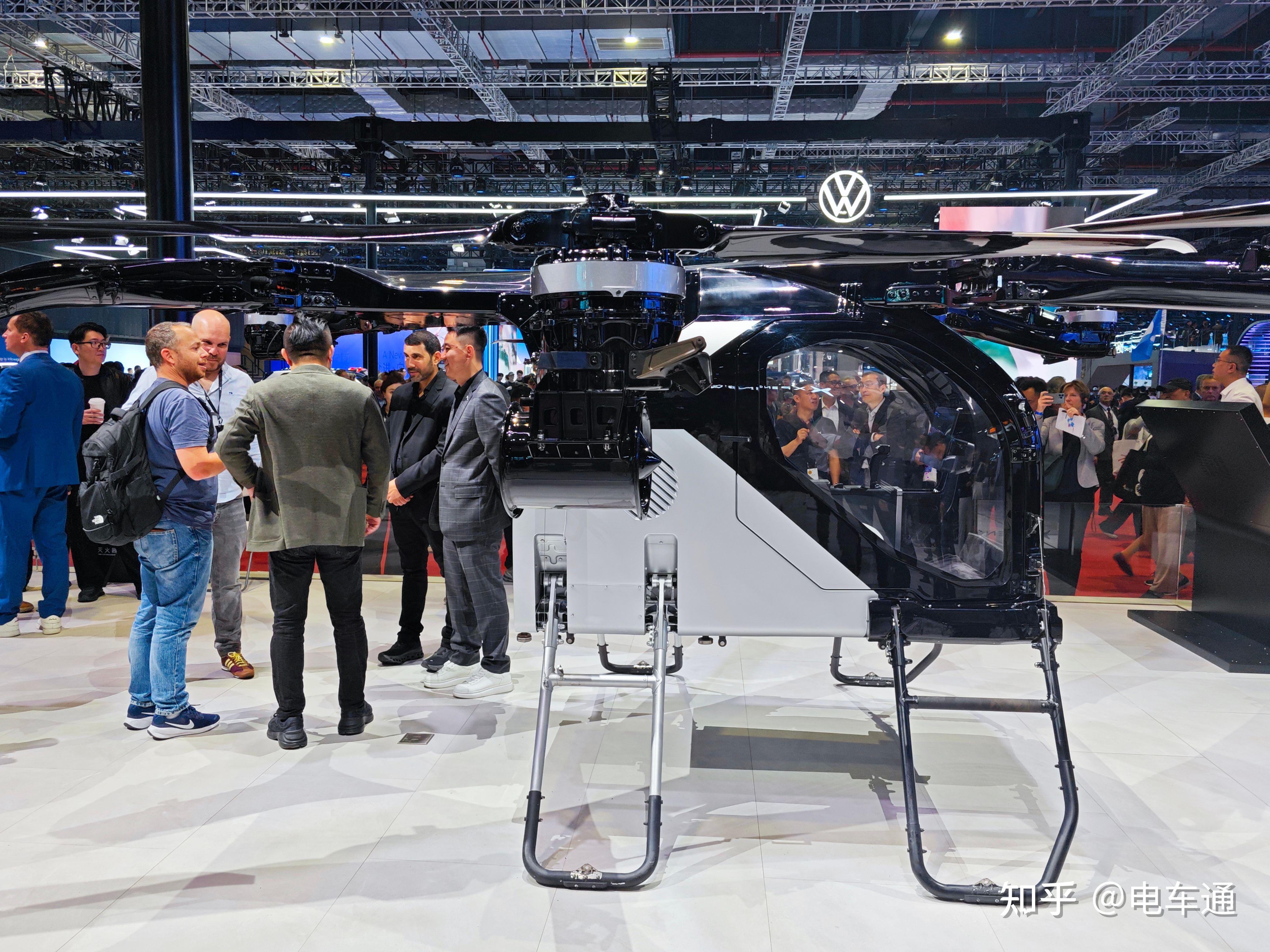 机器人“全明星阵容”大聚会 近百家上市公司参展