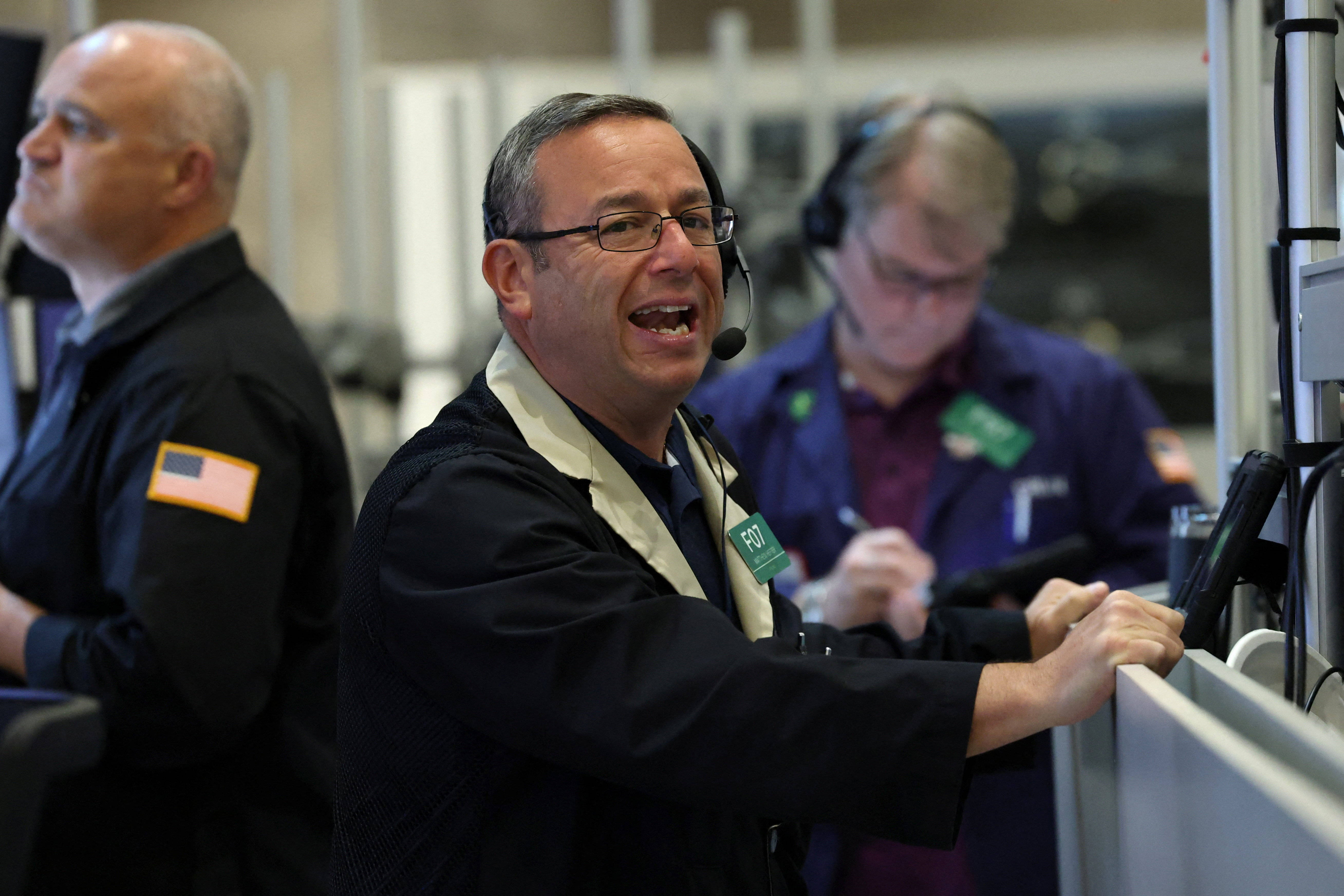 纽约股市三大股指28日上涨