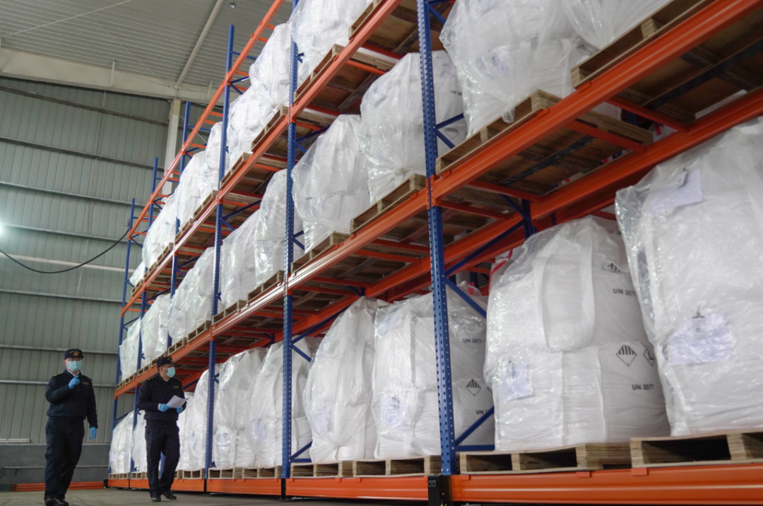 极智嘉：上半年营收净利双增 新获订单17.6亿元