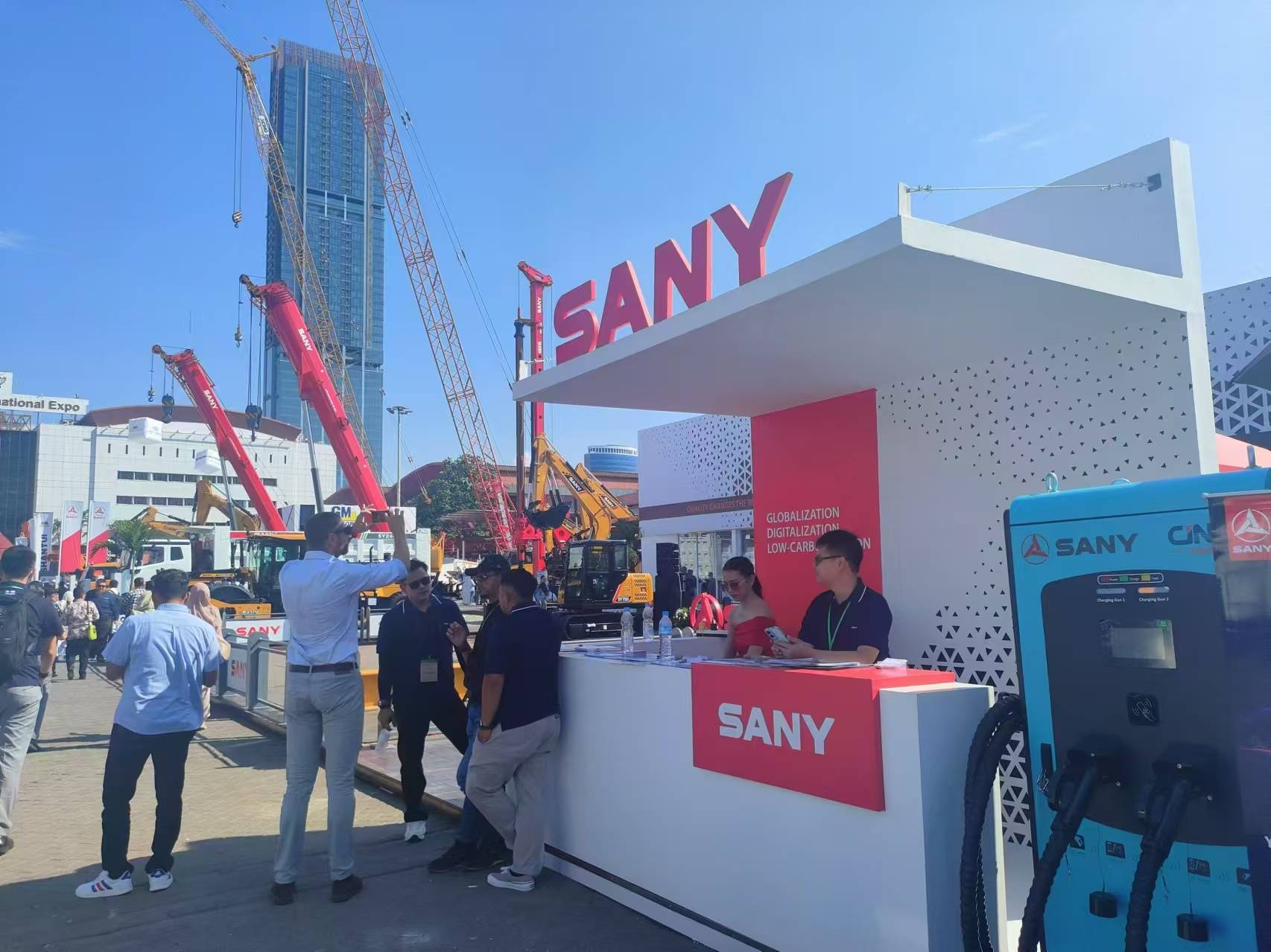 山东重工集团：旗下五家公司携全系列矿山设备亮相印尼展会