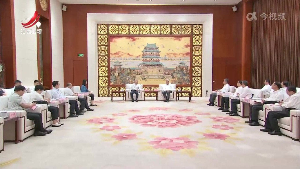 金融监管总局局长李云泽：银行业保险业总资产超500万亿元