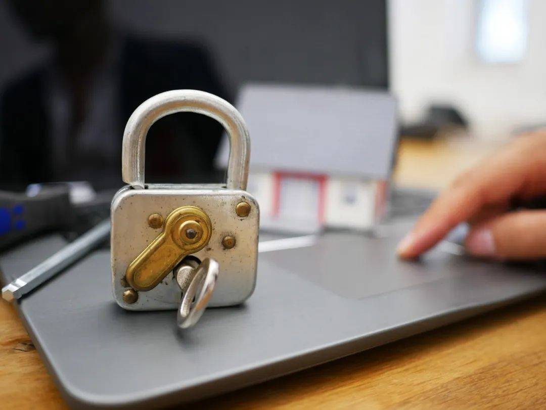 金融监管总局局长李云泽：银行业保险业总资产超500万亿元