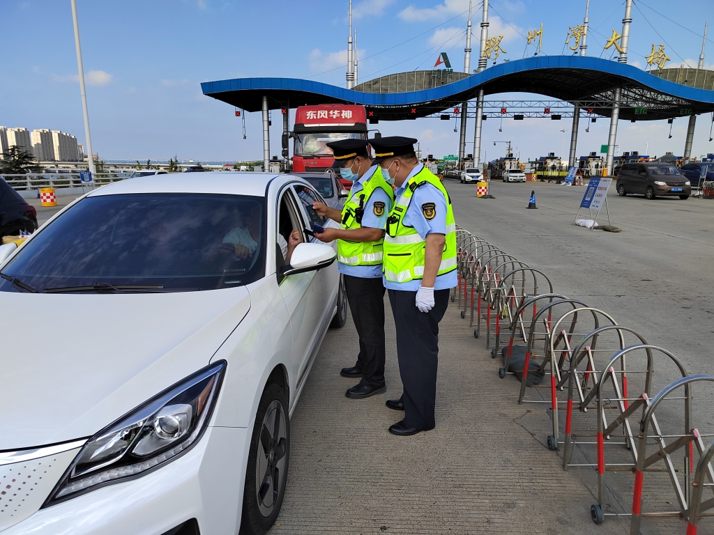 各地交通运输部门出招，让假期出行“电力”更足
