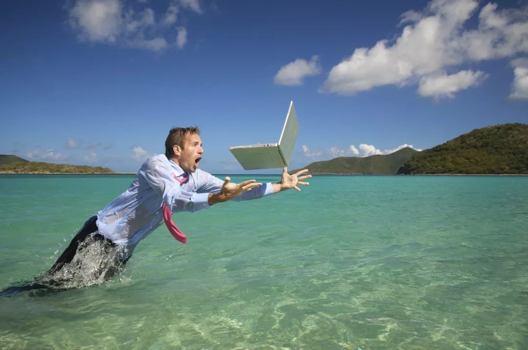 美图公司创始人吴欣鸿：公司全员都应积极拥抱AI生产力工具