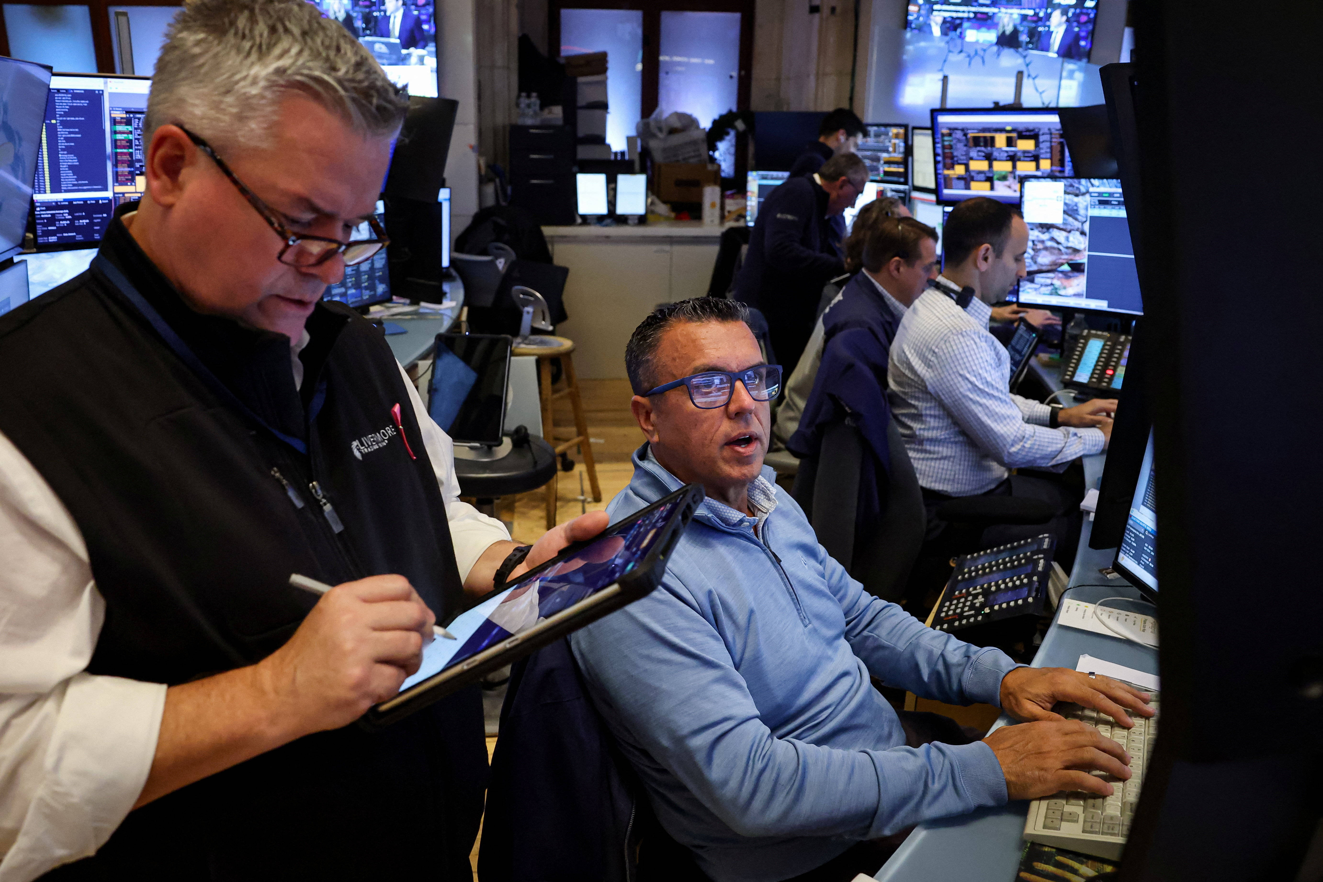 纽约股市三大股指22日下跌