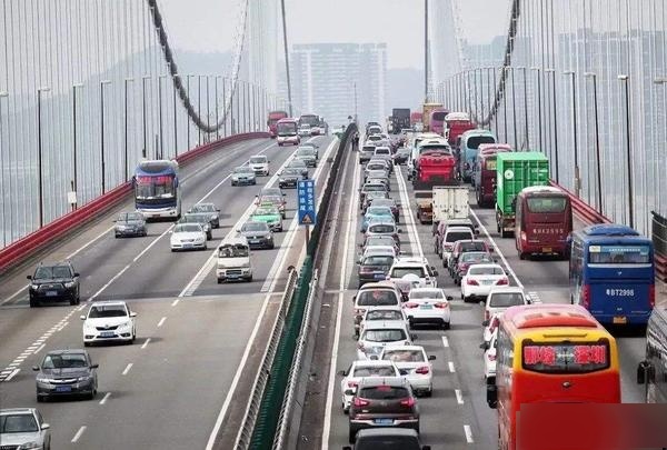 港珠澳大桥开通7周年 客流量超9300万人次