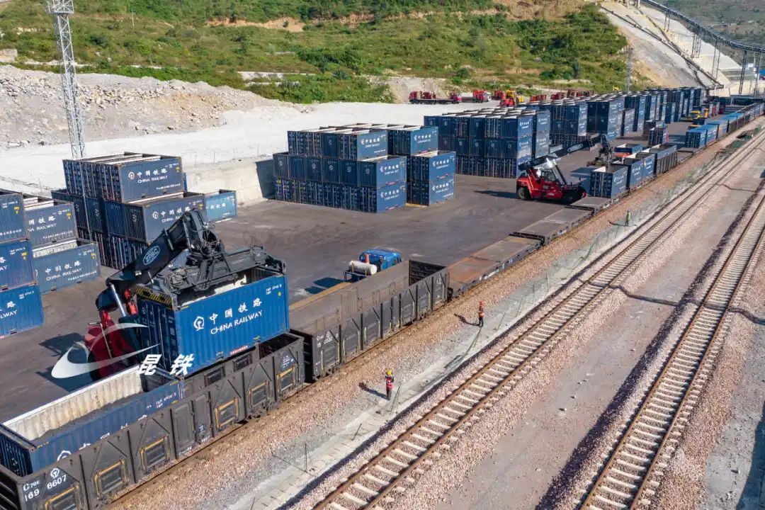 能源动脉大秦铁路提前完成秋季集中修 恢复煤炭运力