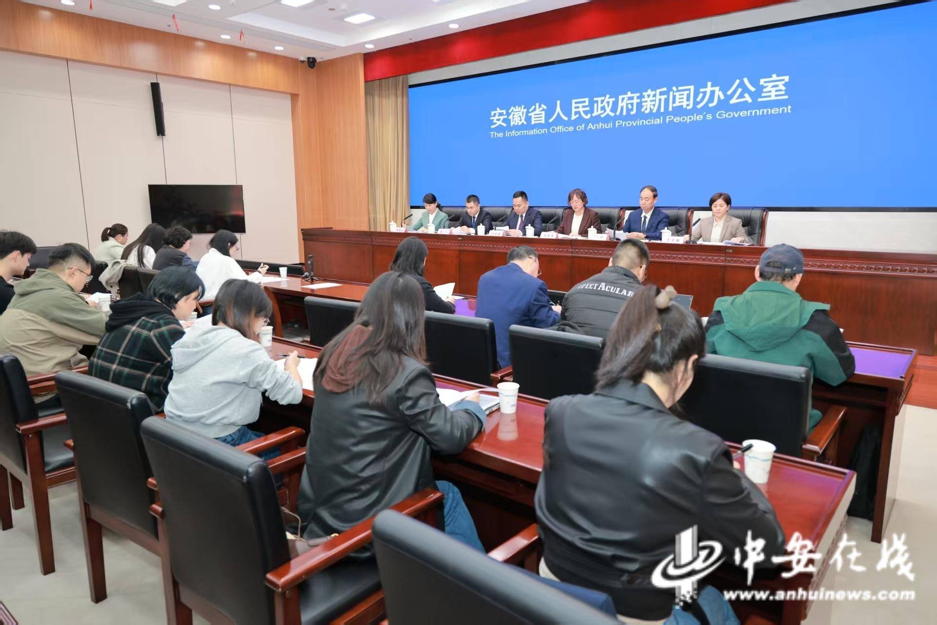 商务部：自贸试验区将继续以制度创新赋能西部和沿边地区开发开放