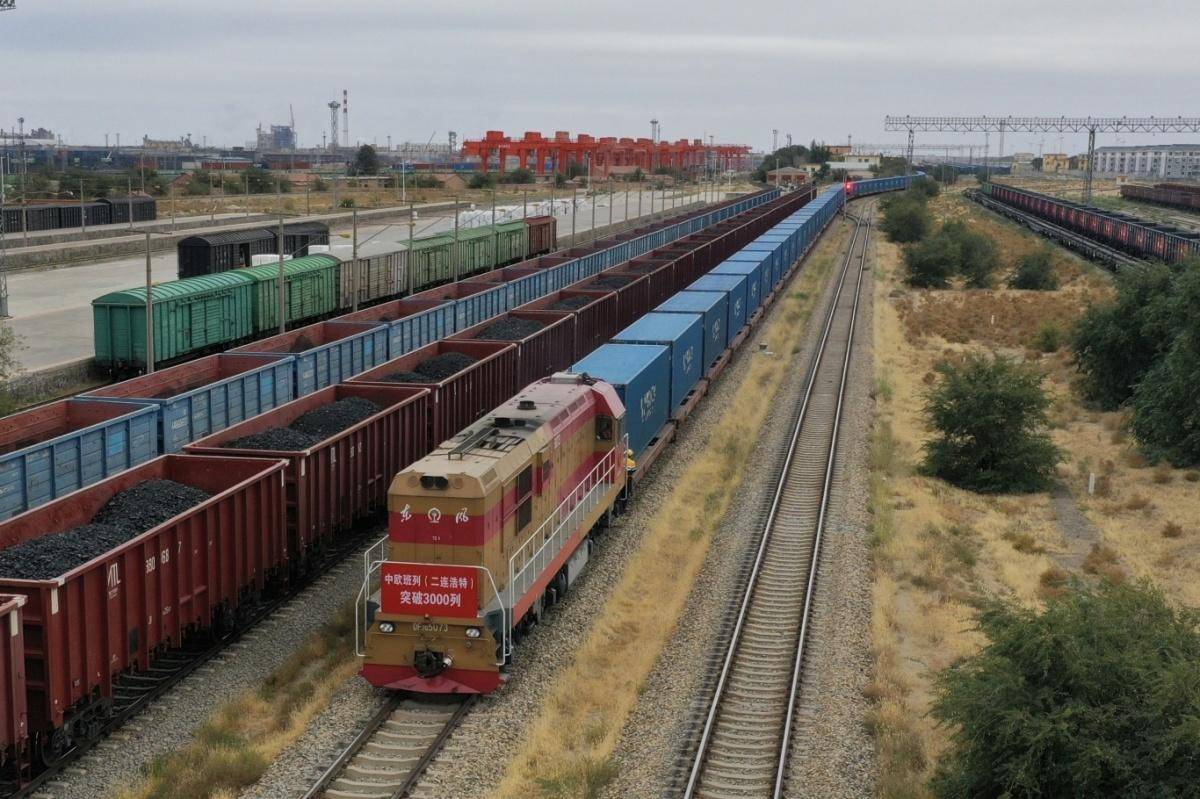 2025年浙江中欧班列累计发送超1200列
