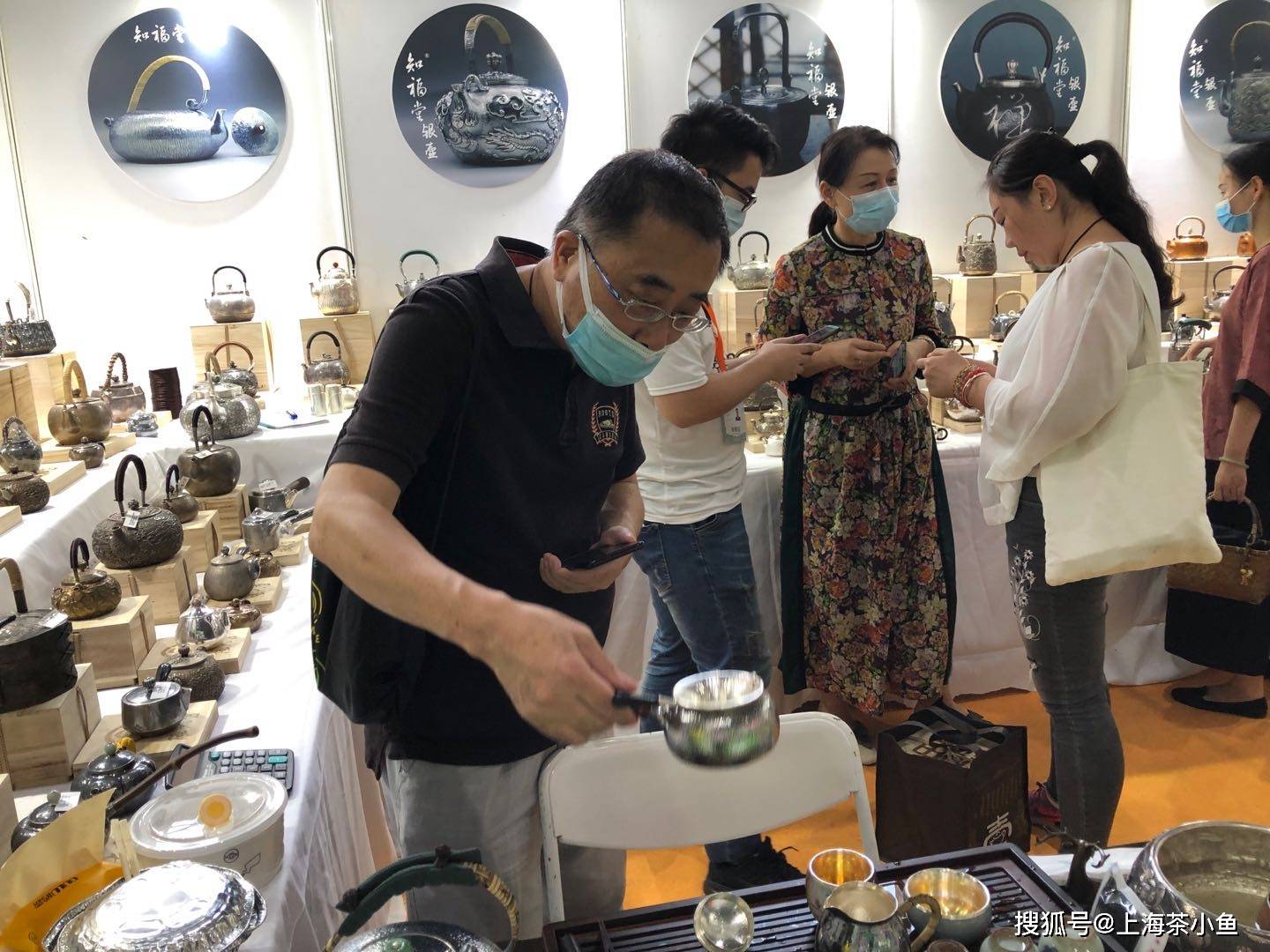 昔日“资本宠儿”市值缩水90% 奈雪的茶高端之路为何难行？