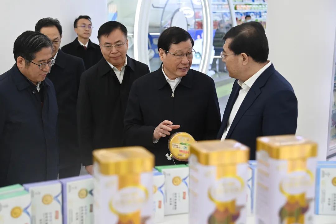 习近平对未成年人思想道德建设作出重要指示