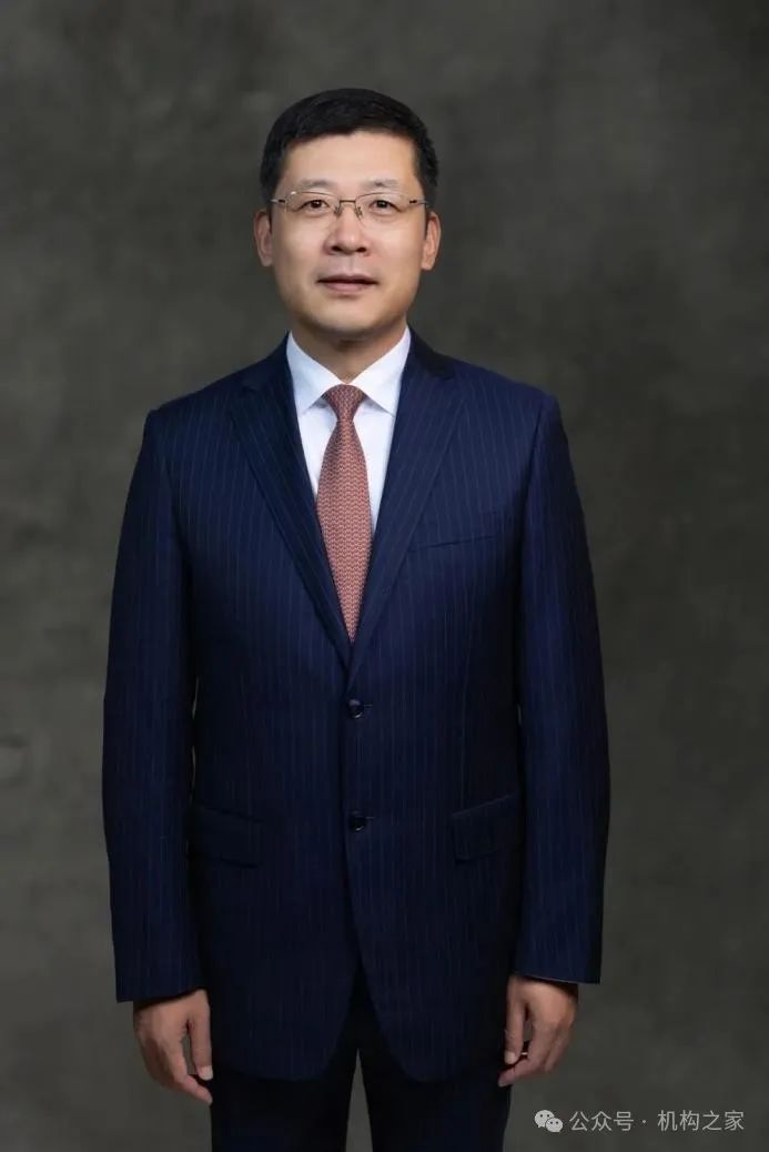 中粮资本：聘任张扬为财务负责人 蹇侠为董事会秘书