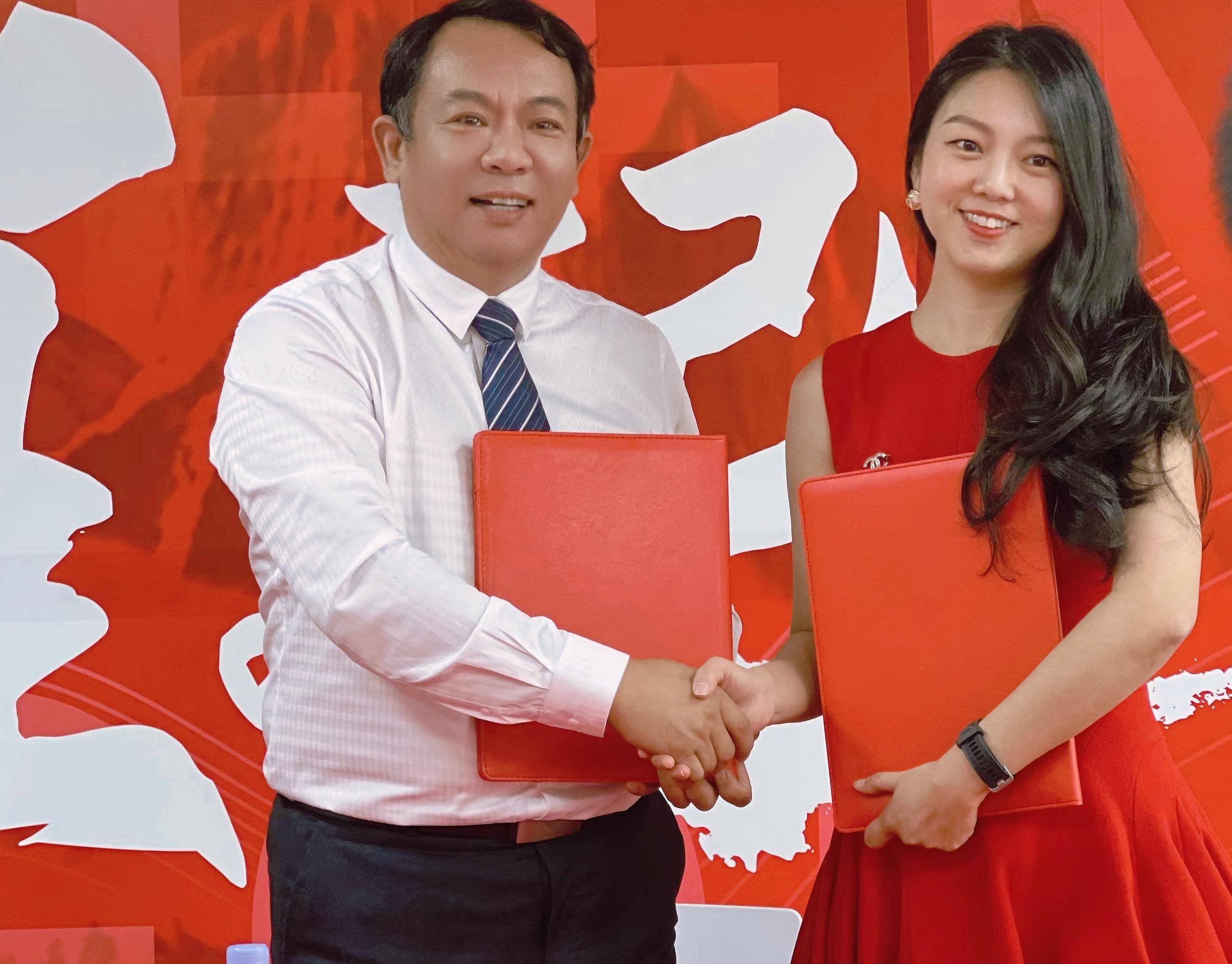 中汇人寿党委书记、董事长任小兵：以全面深化改革激活高质量发展“新引擎”