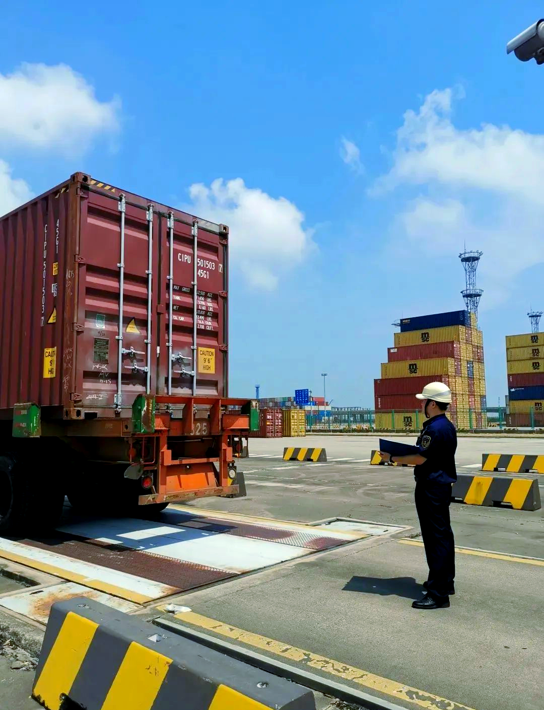 破1000万标箱！广西北部湾港集装箱吞吐量迎历史新高