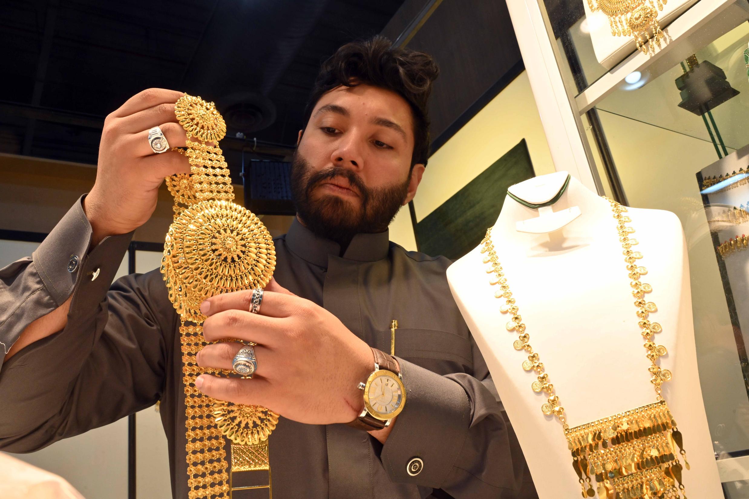 国际金价首次突破每盎司4800美元关口