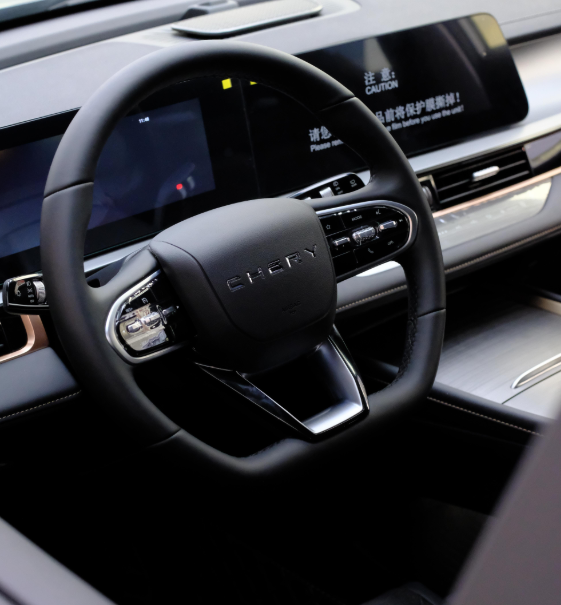 东软集团与Cerence AI战略合作 共筑新一代AI智能座舱平台