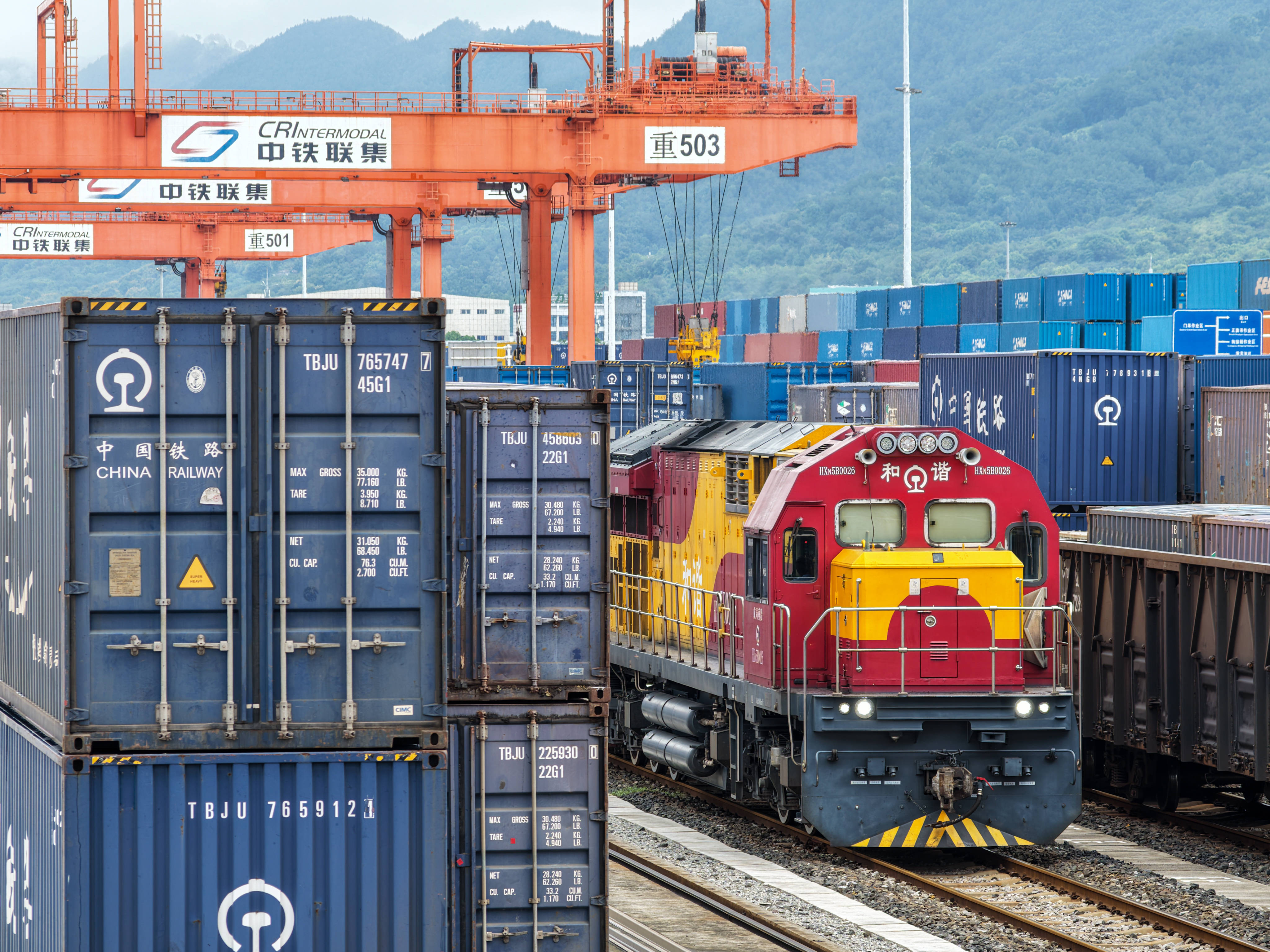 中欧班列中通道累计通行班列突破2.2万列