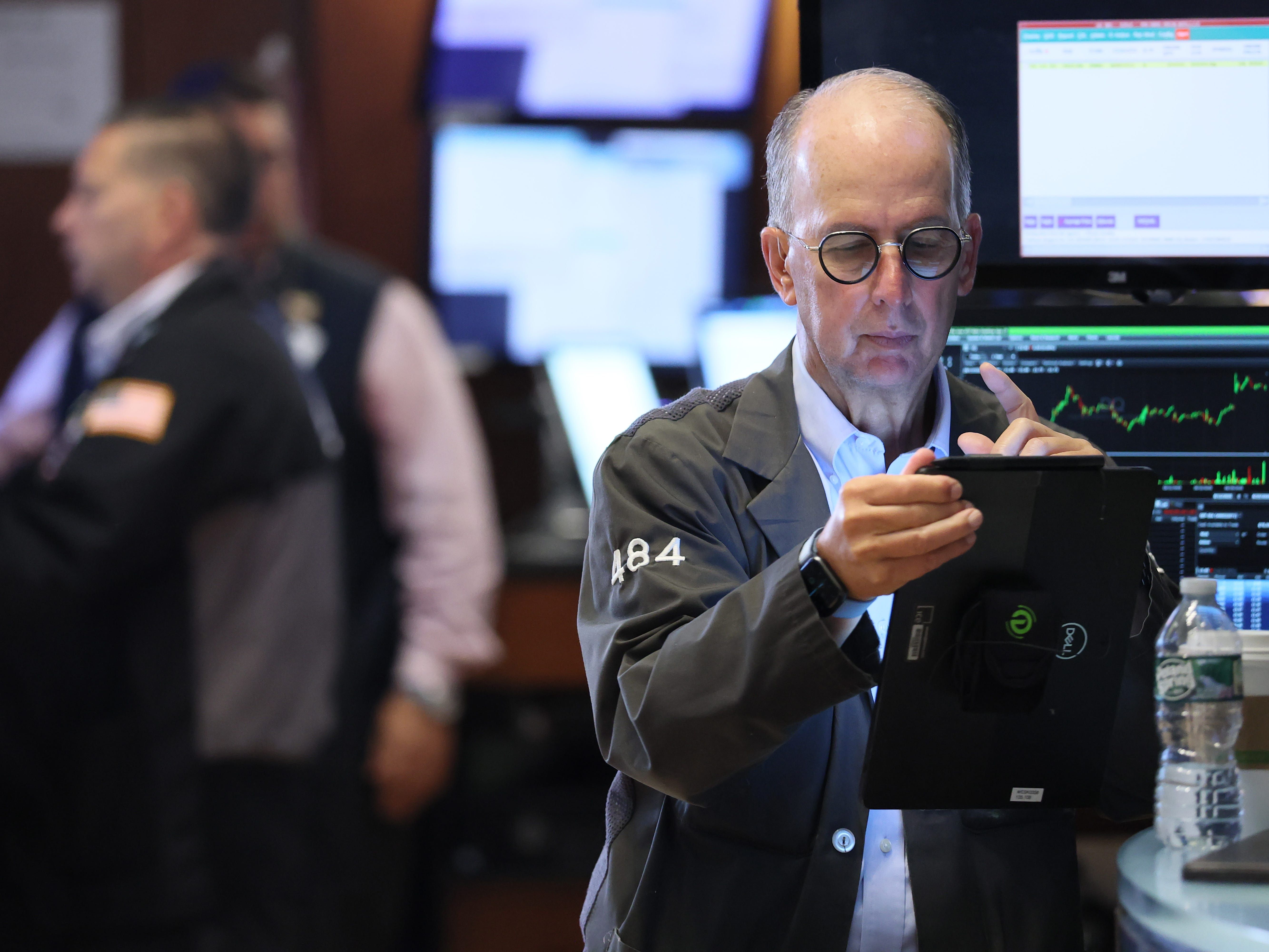 美联储货币政策“鹰派”预期上升 加密货币大幅下挫