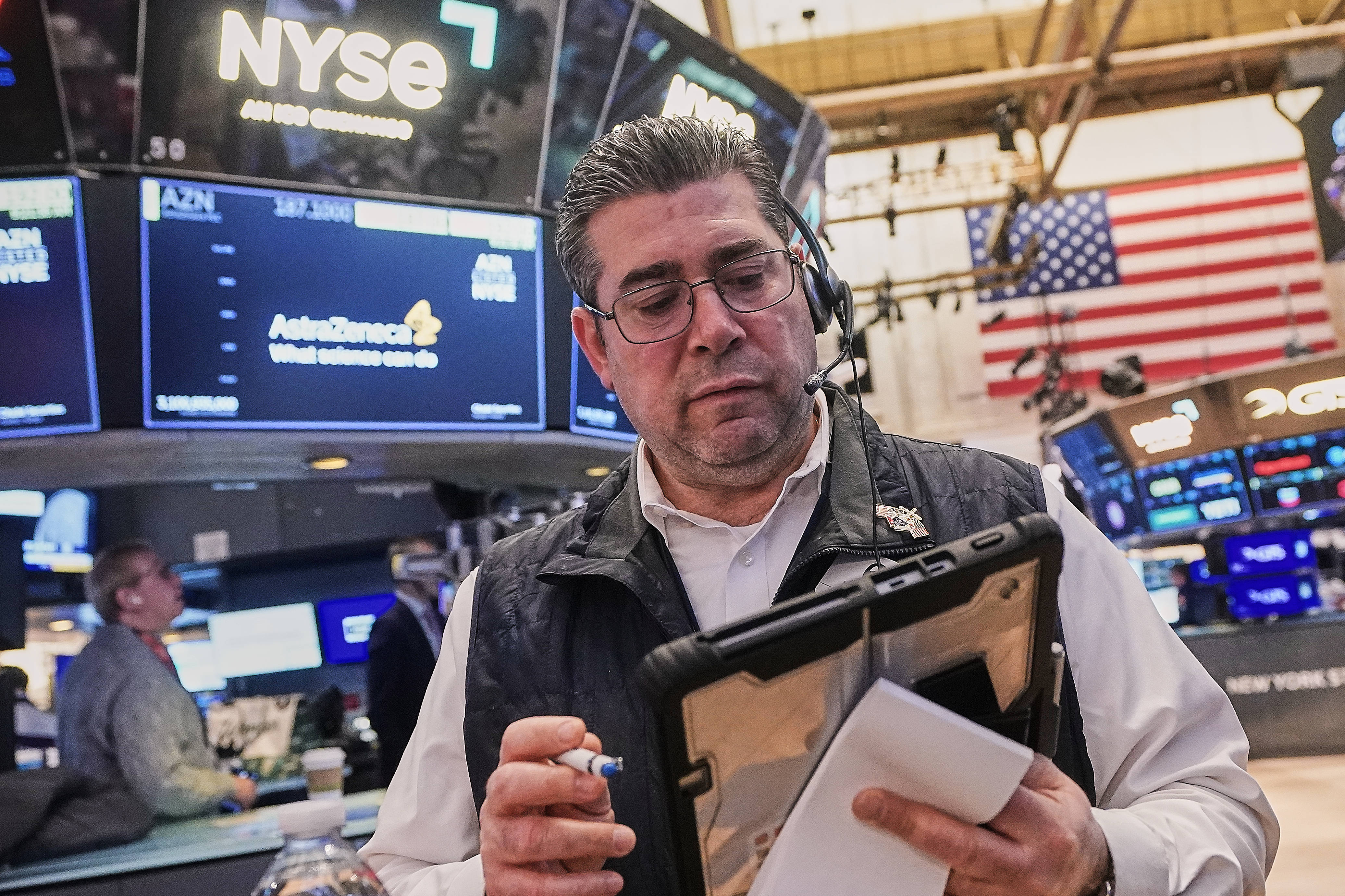 纽约股市三大股指9日上涨