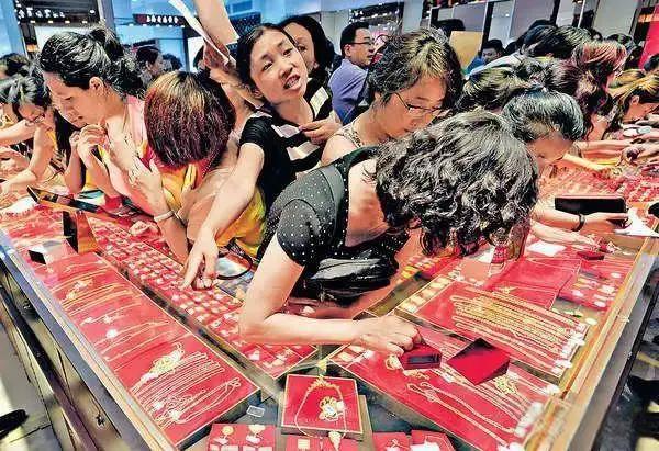 深圳：企业不得违规开展黄金预定价交易