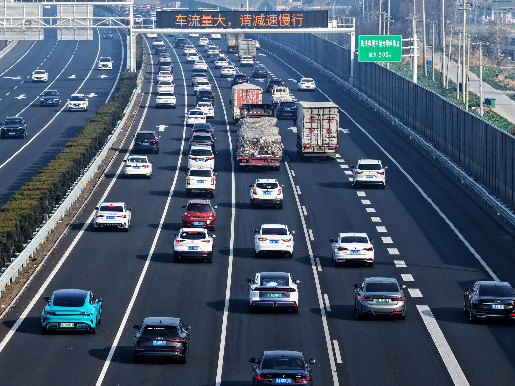 大年初三全国道路交通总体平稳