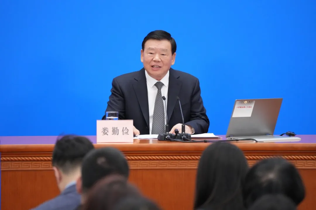 两会现场速递丨通民心 展自信 聚力量——2026年全国两会“三大通道”观察